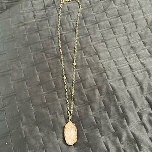 Kendra Scott necklace